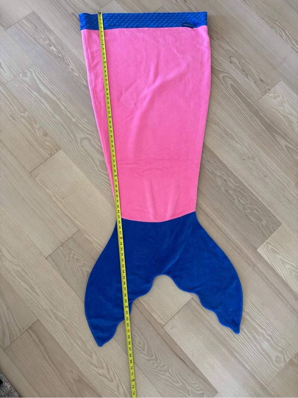 Blankie Tails Mermaid Tail Throw Blanket - Pink and blue